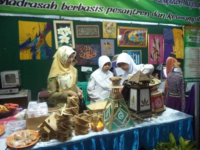 membuat pameran seni sekolah: panduan langkah demi langkah