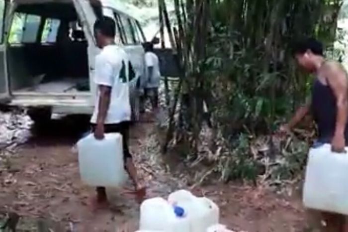 Tempat Pengambilan Air Petugas PMK di Pinggir Jalan