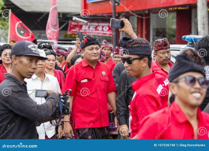 agus mahayastra leads indonesian democratic party struggle pdi p pre election meeting gianyar island bali indon 107536748